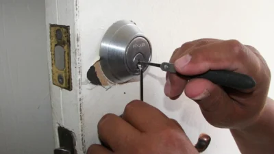 How to Choose the Best Locksmith Services for Your Home Needs