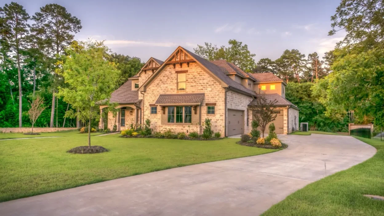Enhancing Curb Appeal with Custom Garage Designs