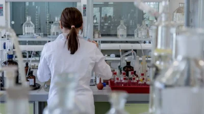 How Specialized Chemistry Services Support Industry