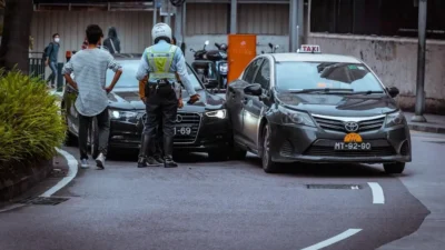 Understanding Your Legal Rights After a Lane Change Accident
