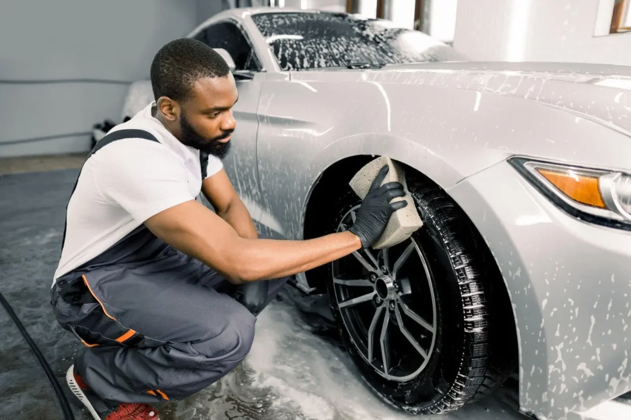 Convenient Self-Service Vehicle Wash and Vacuum Bays