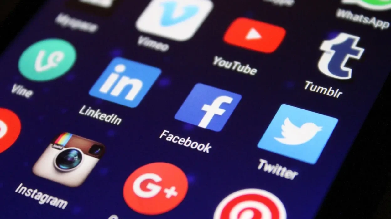 Why Social Platforms Now Drive Beauty Clinic Marketing Success