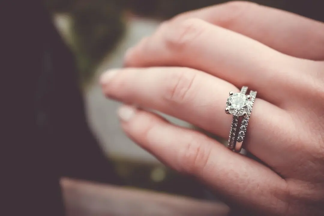 Stunning Proposal Jewelry Designs That Turn Heads Instantly