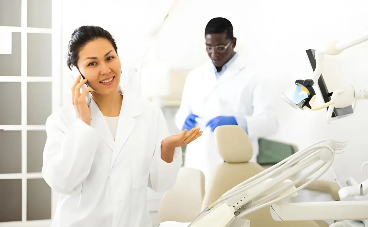 How Phone Triage Helps Dental Teams Prepare For An Urgent Visit